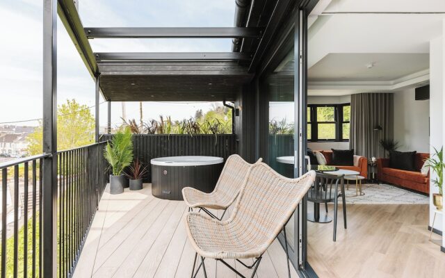 The Cliffe at the Quay