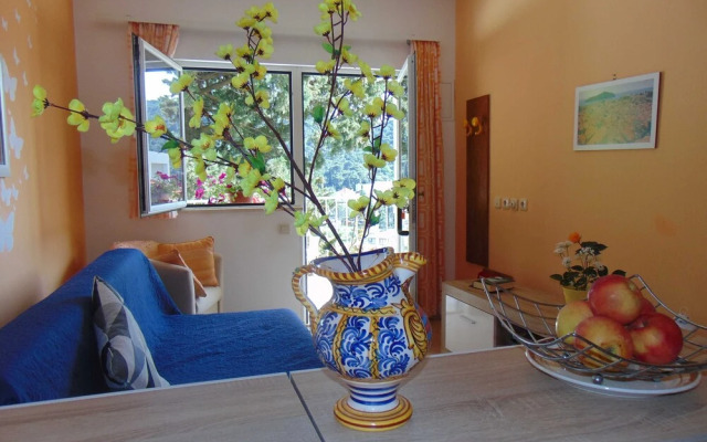 Apartments Elelu