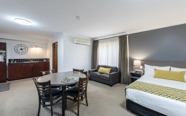 Best Western Plus Ambassador Orange