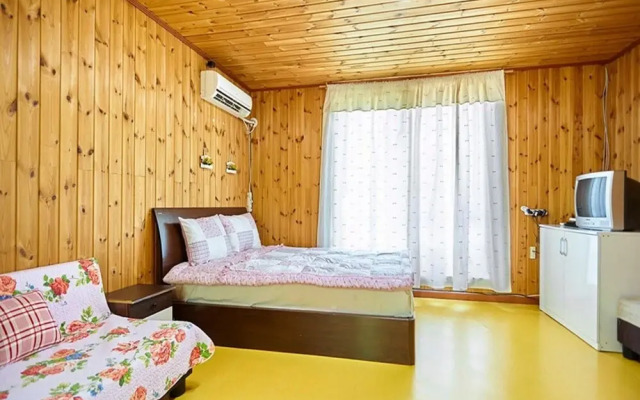 Pocheon Blooming Hill Pension