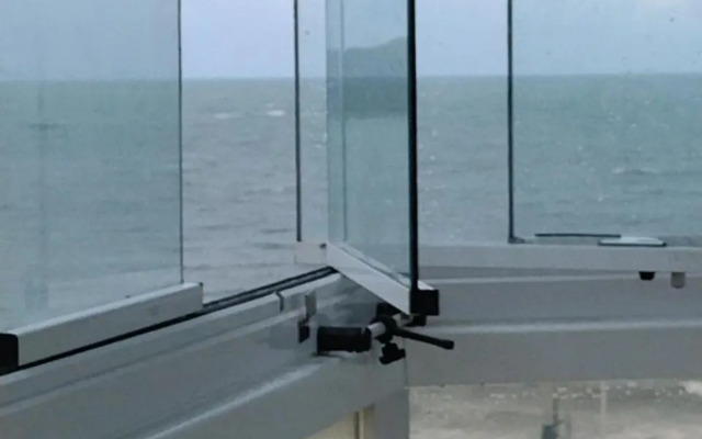 Edifício Vinícius Beira mar vista lateral