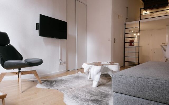 Honorê - Hôtel Pour Nomades Rêveurs - 58 Mercière