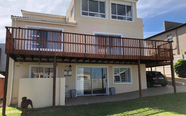 'On Point' Beach House - Jeffreys Bay