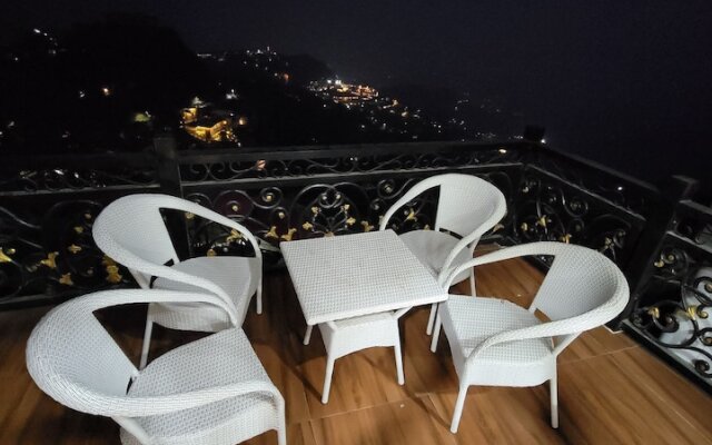 Casa Arhan Luxury Mussoorie Homestay
