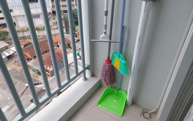 Luxury Studio At Serpong Garden Apartment