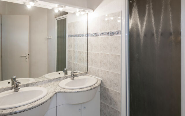 Holiday Home Eden Parc