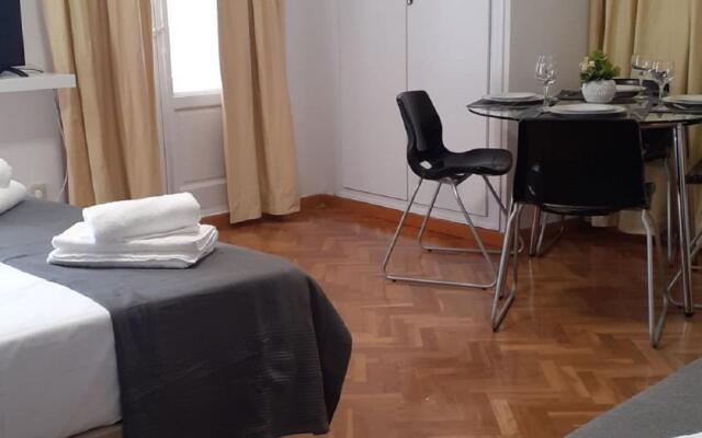 M Abd 13 Studio 4 Pax Latina