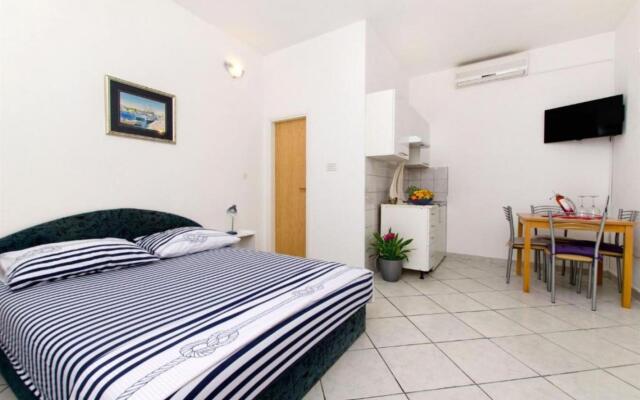 Adel - 70 m from beach - SA3(2)