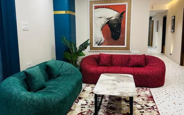 PubliQ Luxury Stays