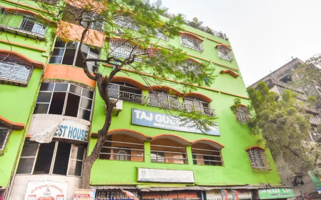 Taj Guest House by OYO Rooms