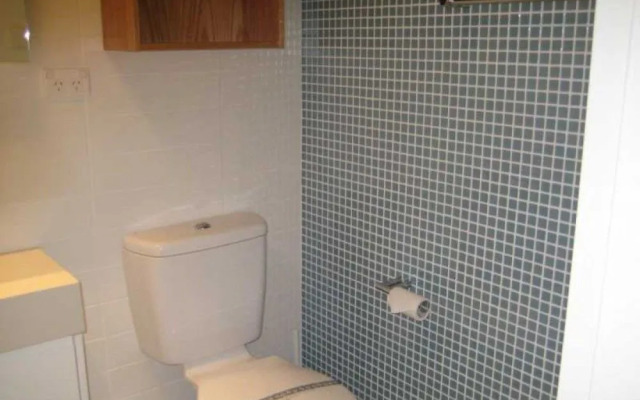 Cote D'Azur, Unit 7/61 Donald Street