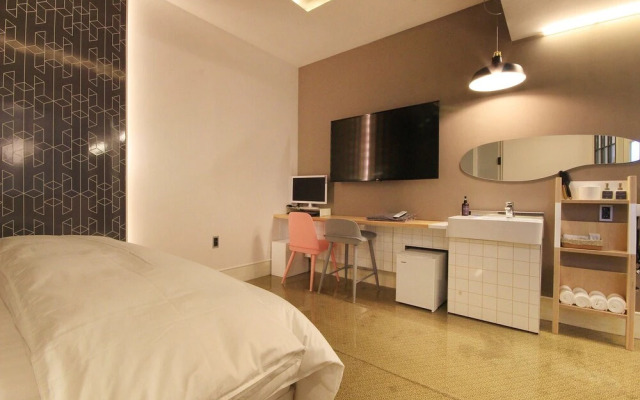 Daegu Duryu Hotel Temperature