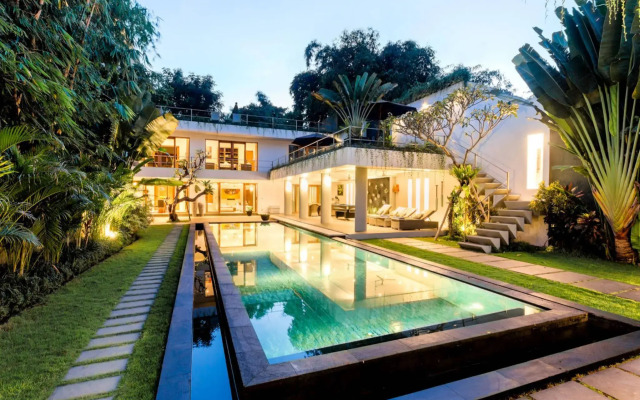 N Villa