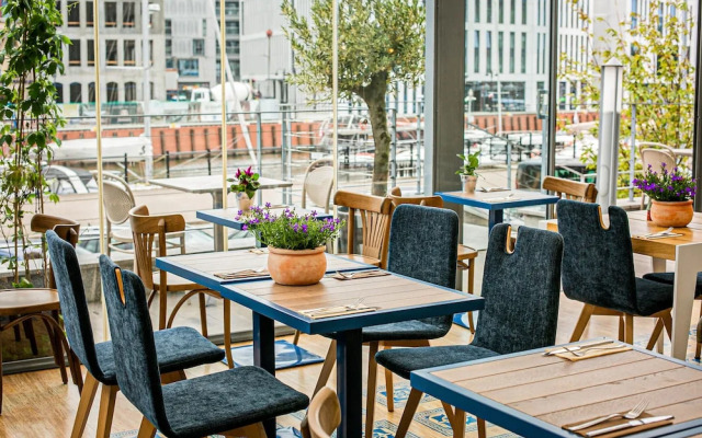 Hostel Szafarnia 10 Bed&Breakfast