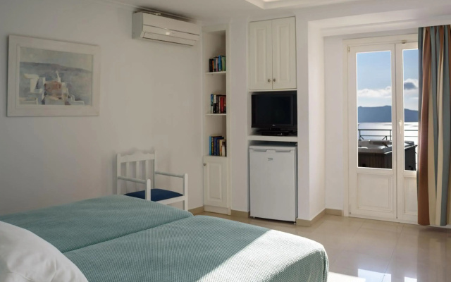 Hotel Villa Renos