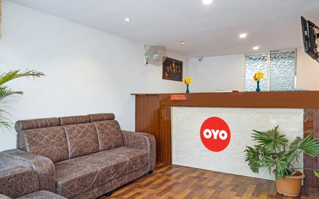 OYO 87019 Hotel Way Point