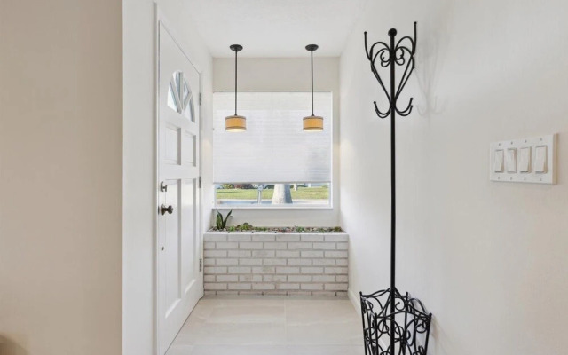 307 Brightwaters Dr