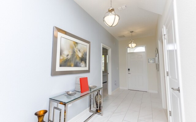 9018cg 6 Bedroom Home