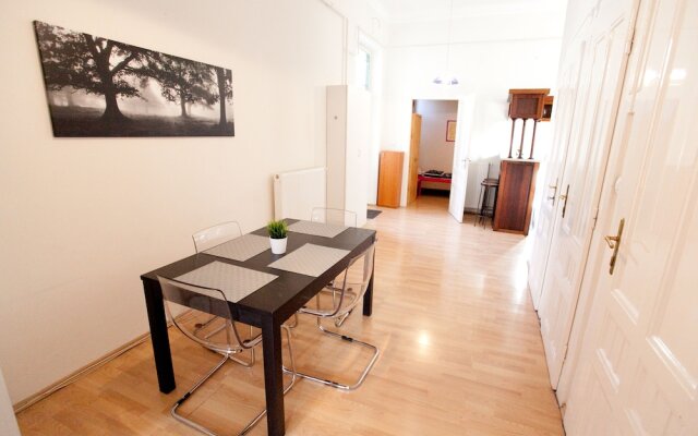 Budapest Easy Flat - Wesselenyi Apartment