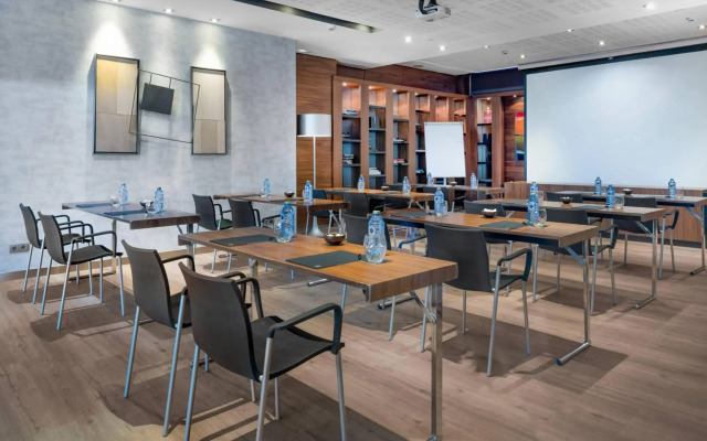 AC Hotel Victoria Suites by Marriott