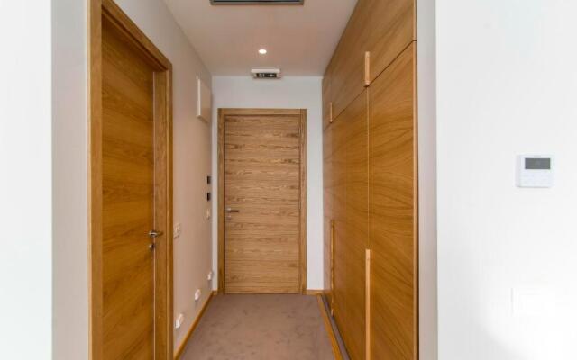 Korpa Deli Rooms
