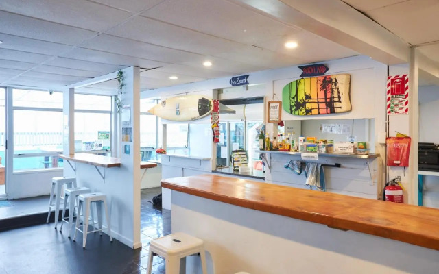 Elliott Street Apartment Hotel