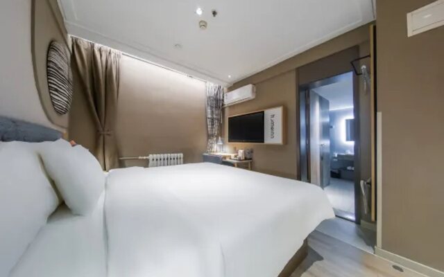 Home Inn Shenyang Xinmin Railway Station Branch