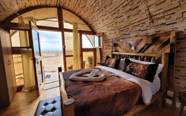 Amanya 1 -bed King Lion Tent