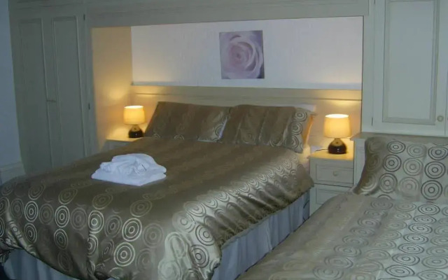 The Rowan Hotel