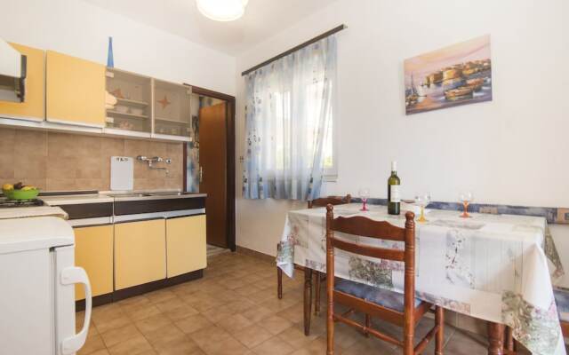 Apartments and Rooms Nikol