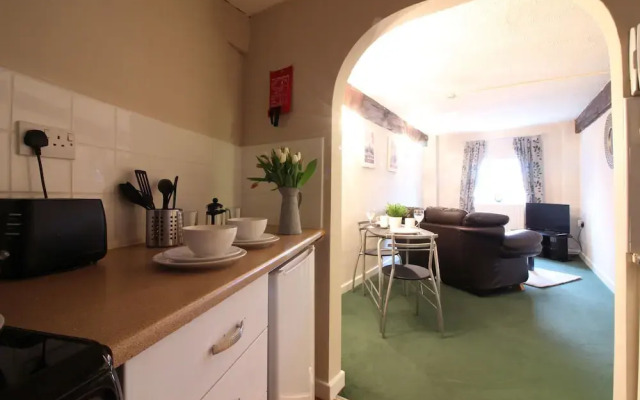 Roomtel Riverside Suites