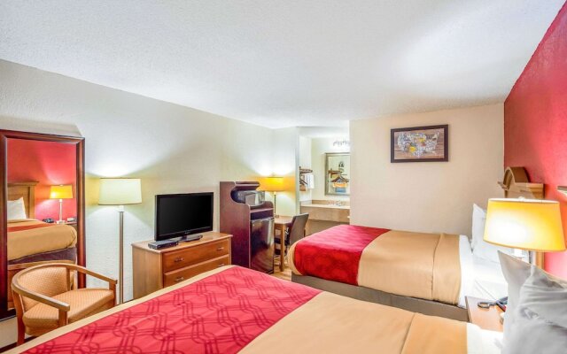 Econo Lodge Huntington - Barboursville University Area