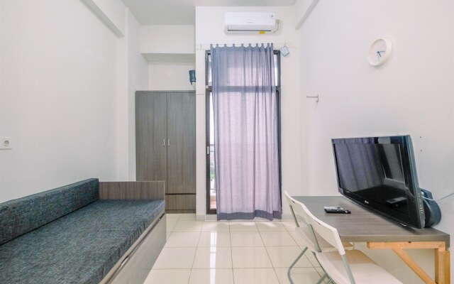 Comfortable and Minimalist Studio at Dave Apartment