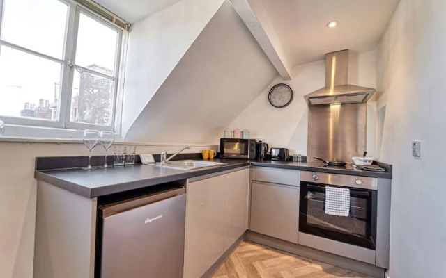Host Stay Hills Residence