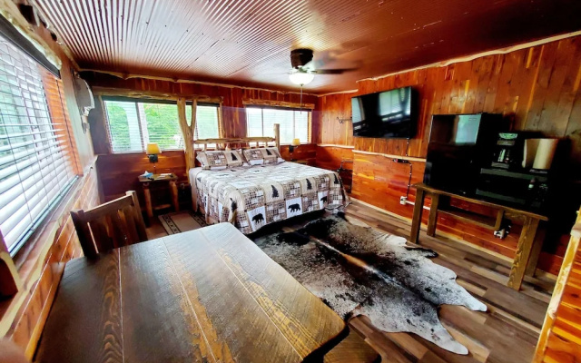 Log Cabin Inn