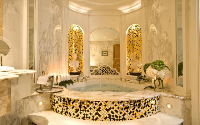 Royal Olympic Hotel