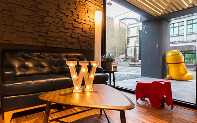 Slow Wow Hot Spring Hotel