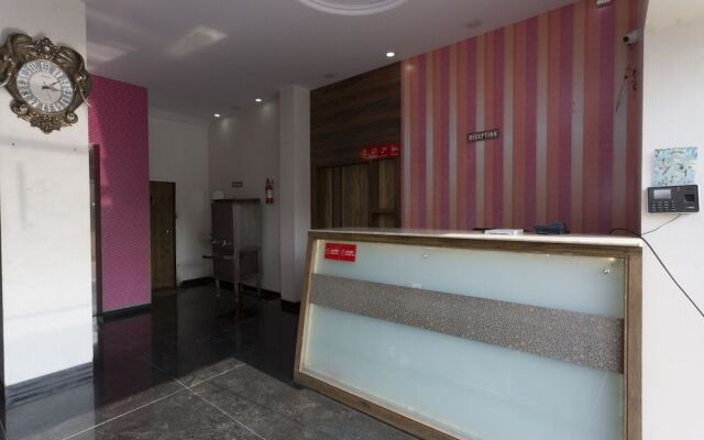 OYO 26795 Hotel Steers 07 Inn