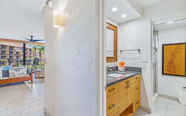 Papakea Oceanview Studio 0 Bedroom Condo by RedAwning