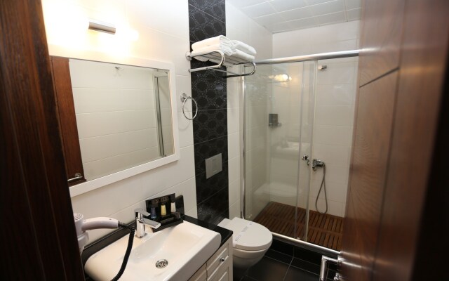 K Suites Hotel
