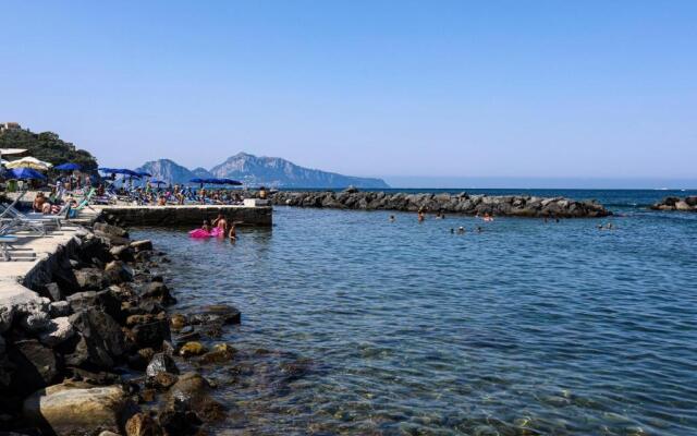 La Strada del Mare Guest House