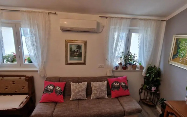 Sunny Apartment