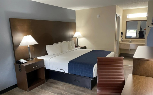Travelodge by Wyndham San Antonio Downtown Northeast
