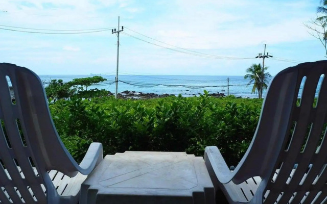 The Sea At Lanta Hotel