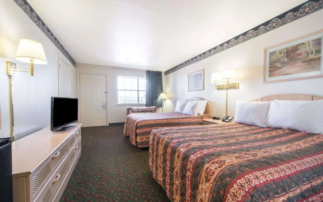 Travelodge by Wyndham Wichita Falls