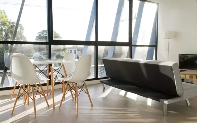 Modern Light-filled Luxury 1bedroom Apartment in South Melbourne