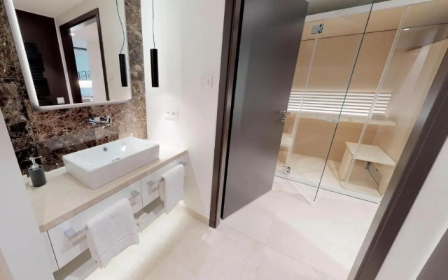 White Pearl Apartment 2.09