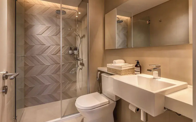 Houze Stay & Residences by AVA