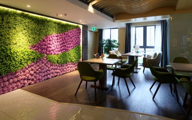 Chongqing Dongmo Hotel