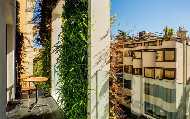 The B Place Hotel